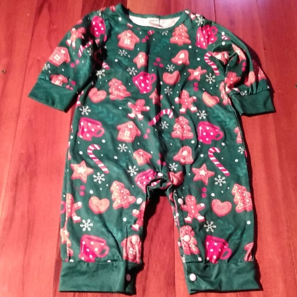 4/$20 Baby's 3-6 Months Christmas Holiday Romper Jumpsuit Coverall